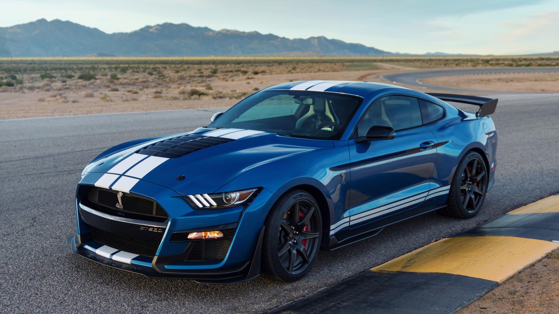 Le Ford F-150 Raptor R embarque le V8 de la Mustang Shelby GT500